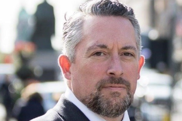 Key reasons why certain lenders are on speed dial