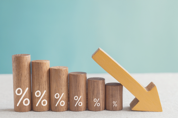 Industry reacts to inflation and house price drop