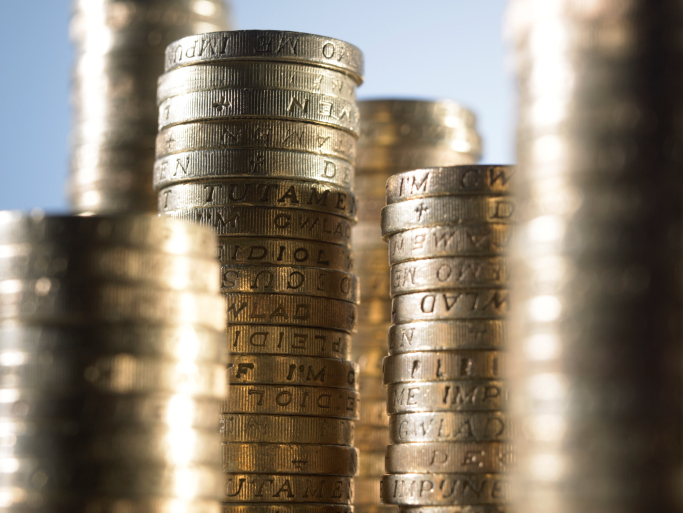 Credit unions take on payday lenders