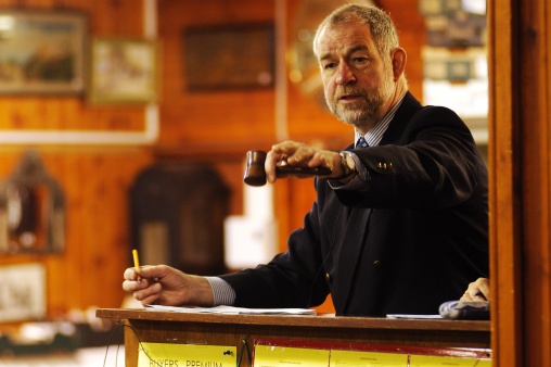 borro to take up auctioneer role
