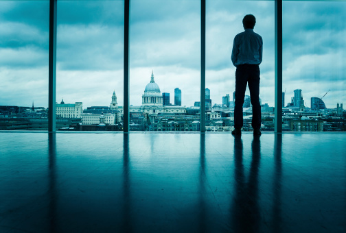 Broker sued by betrayed firm 